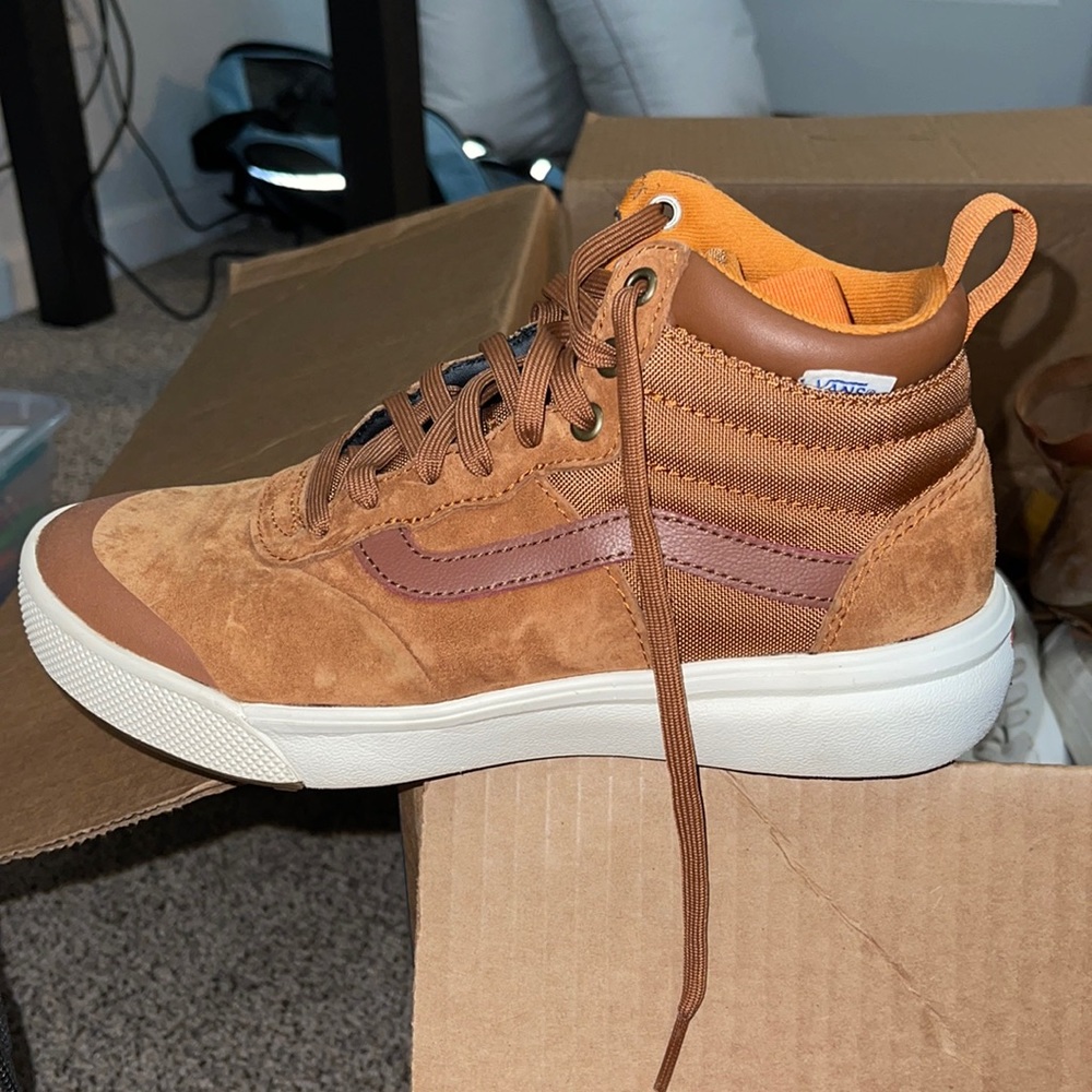 Brand new Vans Suede Rust High Top